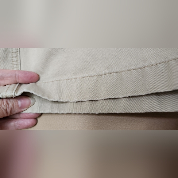 L.L. Bean Shorts Mens Size 33 Beige Standard Fit Chino Flat Front Hiking - Picture 10 of 13